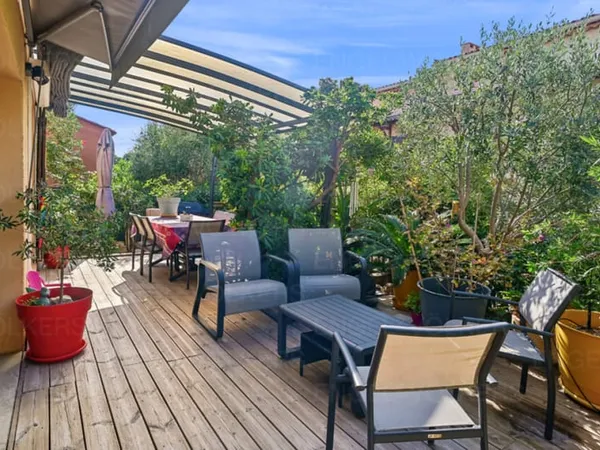Maison rénovée avec terrasse proche de la plage