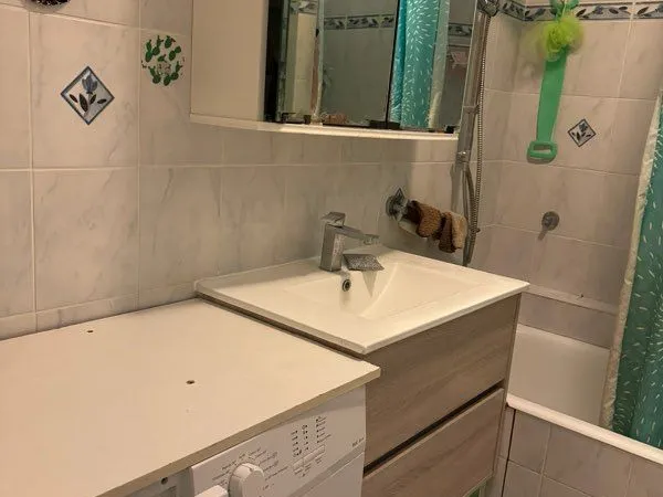 Chambre de 12 m² - 50 m Gare Noisy-le-Grand - Résidence sécurisée