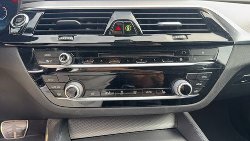 BMW Serie 5 Touring 520i 184 BVA8 - M Sport – 2021 – 73847 km – Essence – Boîte Automatique — photo 22