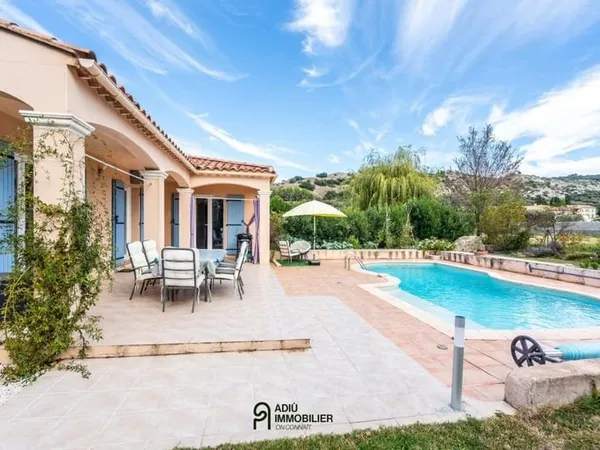 Maison de plain-pied avec piscine à proximité du Pont du Gard