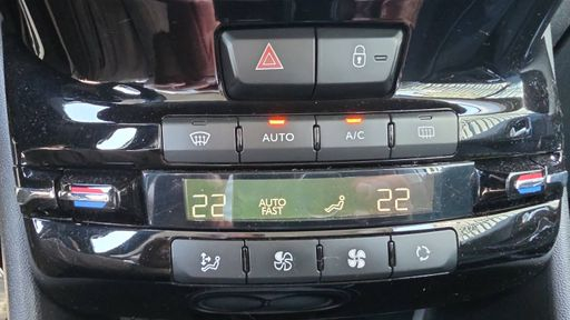 Peugeot 208 1.2 PureTech 82 - Style – 2018 – 60513 km – Essence – Boîte Manuelle — photo 6