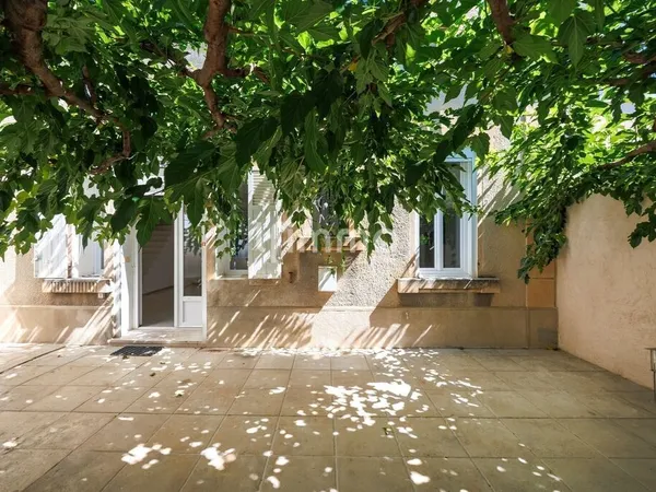 Eoures 13011 / Maison rénvovée