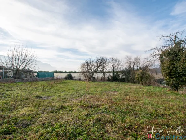 Terrain 476 m²