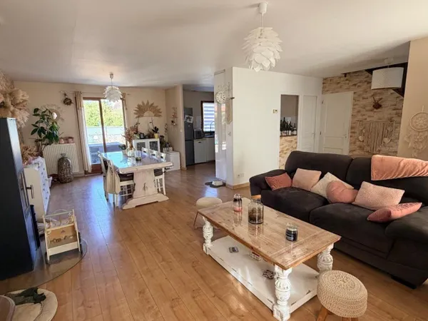 Maison à étage s-sol 4P 99m² belle prestation
