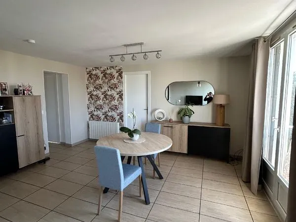 Loue appartement T3 63m2 770 euros charges comprises avec garage