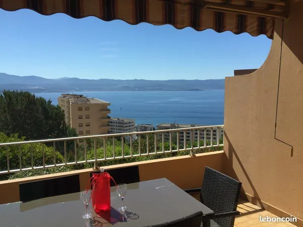 Location appartement type T2 meublé AJACCIO