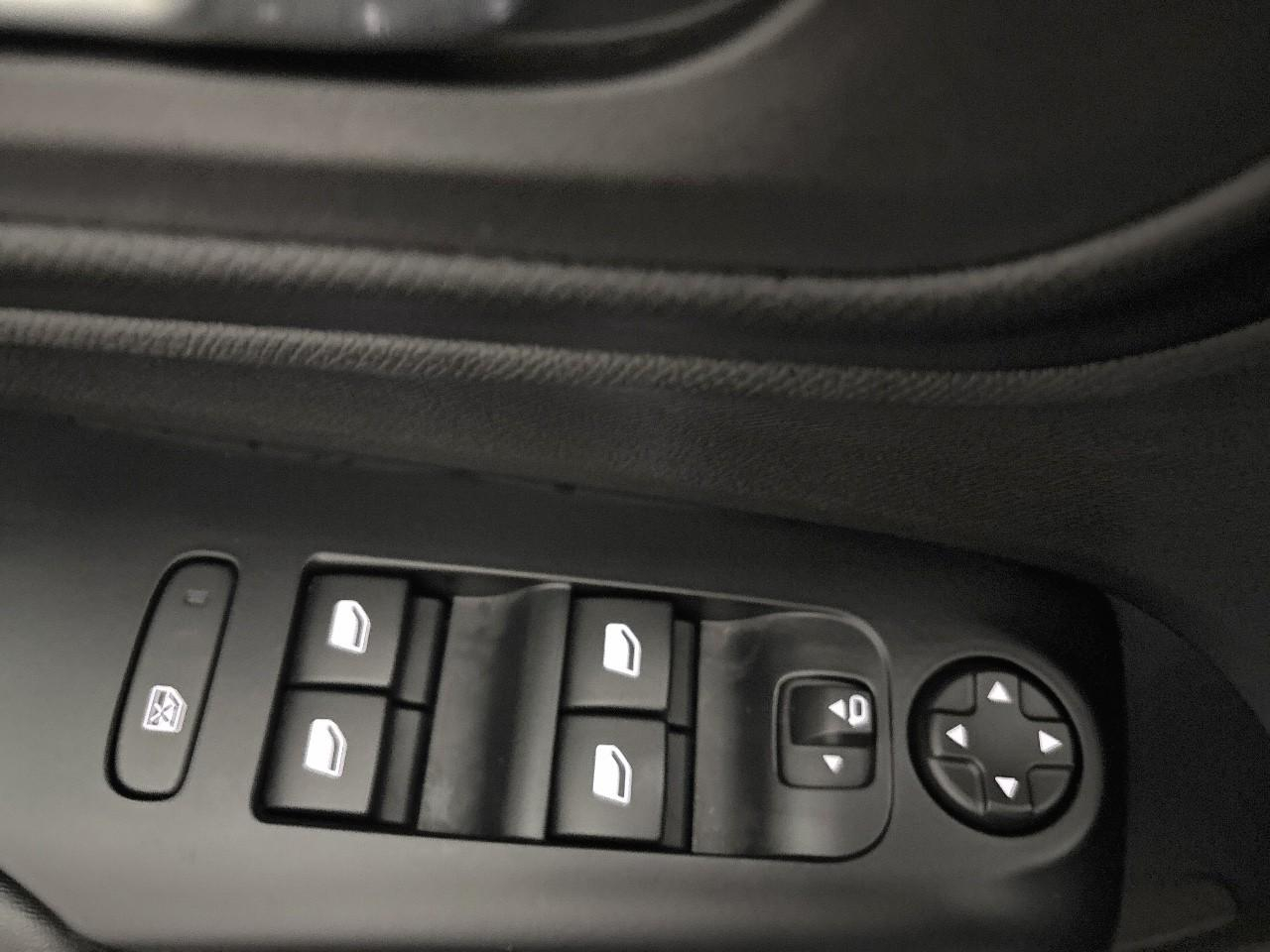Citroën C5 Aircross hybride 136 e-dcs6 plus — photo 17