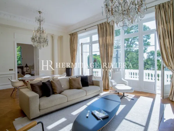 Appartement élégant dans résidence bourgeoise