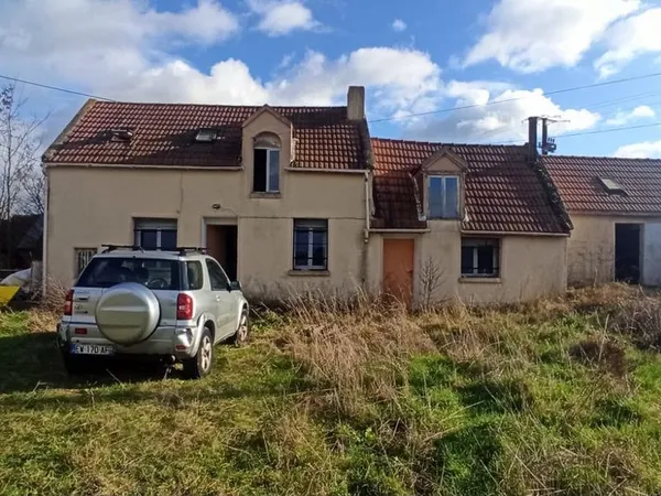 Superbe maison avec grand terrain multiple usage