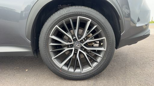 Lexus NX 450h+ 2.5 VVT-i 309 Plug in Hybrid CVT - Executive – 2022 – 73653 km – Hybride rechargeable – Boîte Automatique — photo 27