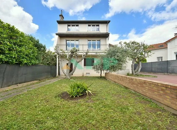 L'esprit maison, les volumes en plus : triplex de 111 m² avec jardin privatif - 298 000 €