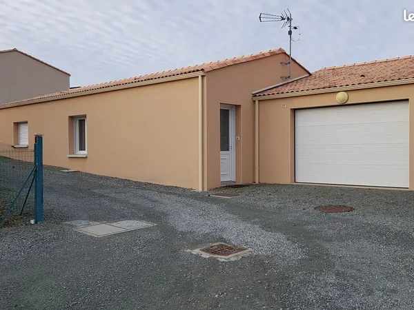 3 pièces . 75 m² . Saint Germain de Prinçay 85110