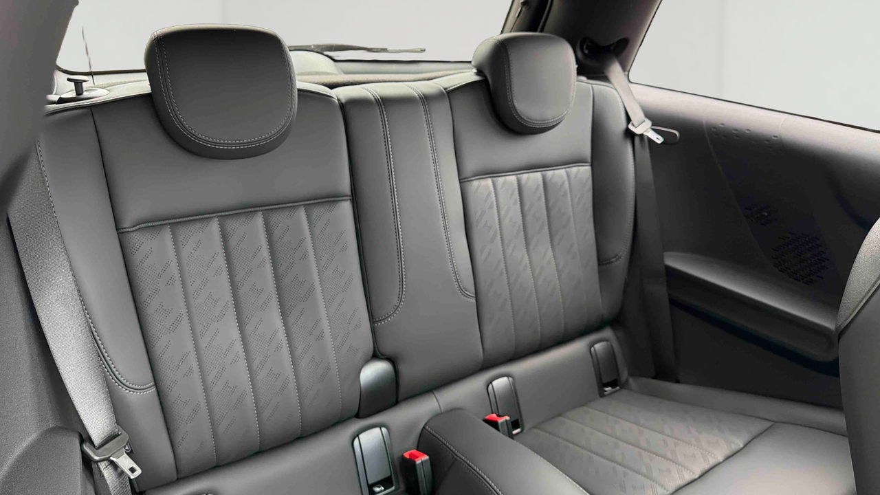 Mini Cooper 204 ch DKG7 S — photo 26