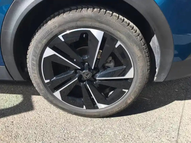Peugeot 408 puretech 130 ch s&amp;s eat8 — photo 24