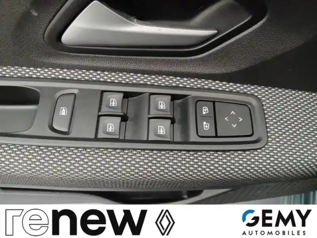 Dacia Sandero tce 90 gsr2 — photo 12