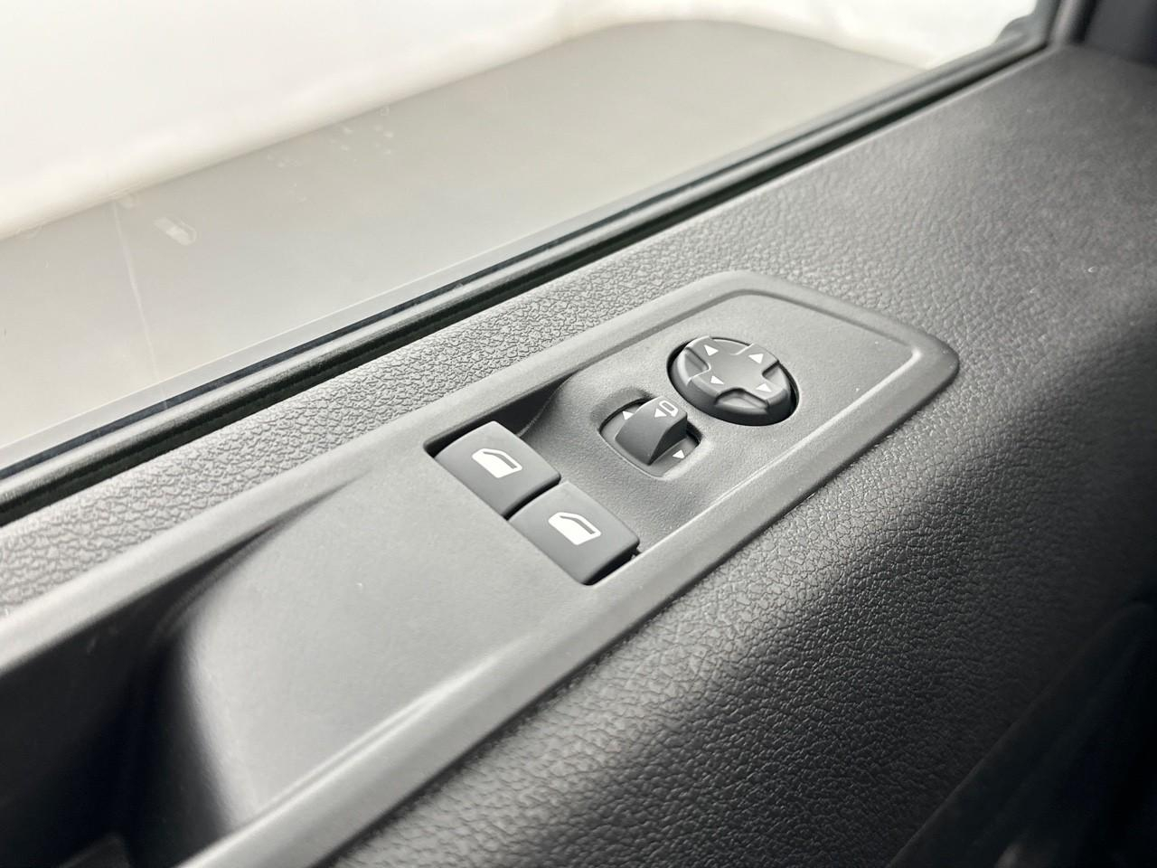Opel Vivaro fourgon fgn taille m bluehdi 180 s&s eat8 — photo 15