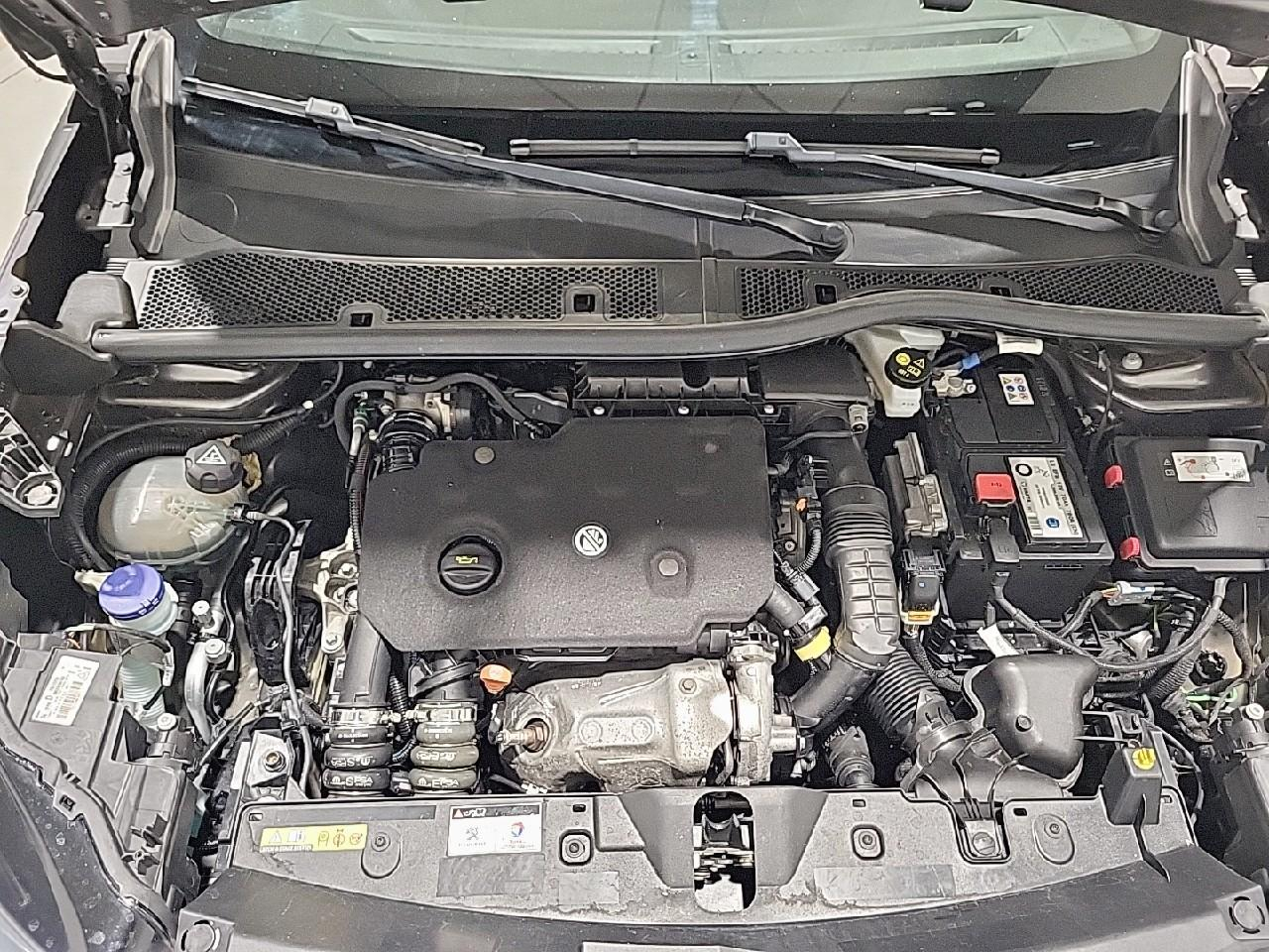 Peugeot 2008 bluehdi 130 s&s eat8 allure pack — photo 15
