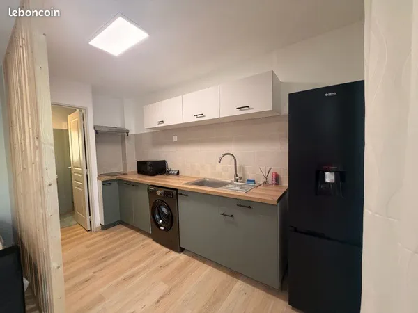 À louer - Studio meublé rénové avec terrasse - St-Pierre