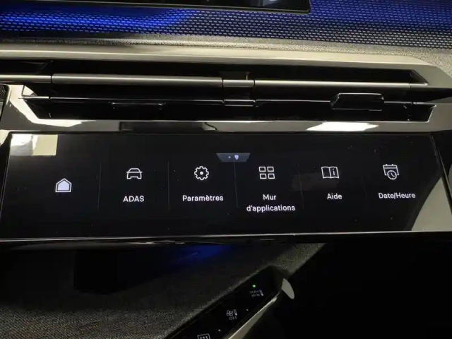 Peugeot 5008 electrique 210 ch 73 kwh — photo 32