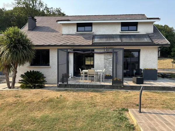 Villa 9 pièces 260 m²