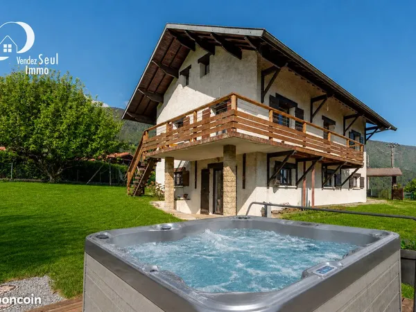 Propriété 6 pièces 192 m²