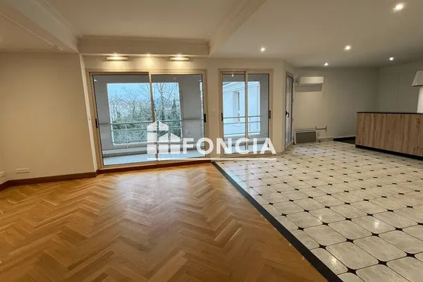 Appartement 5 pièces 161 m²