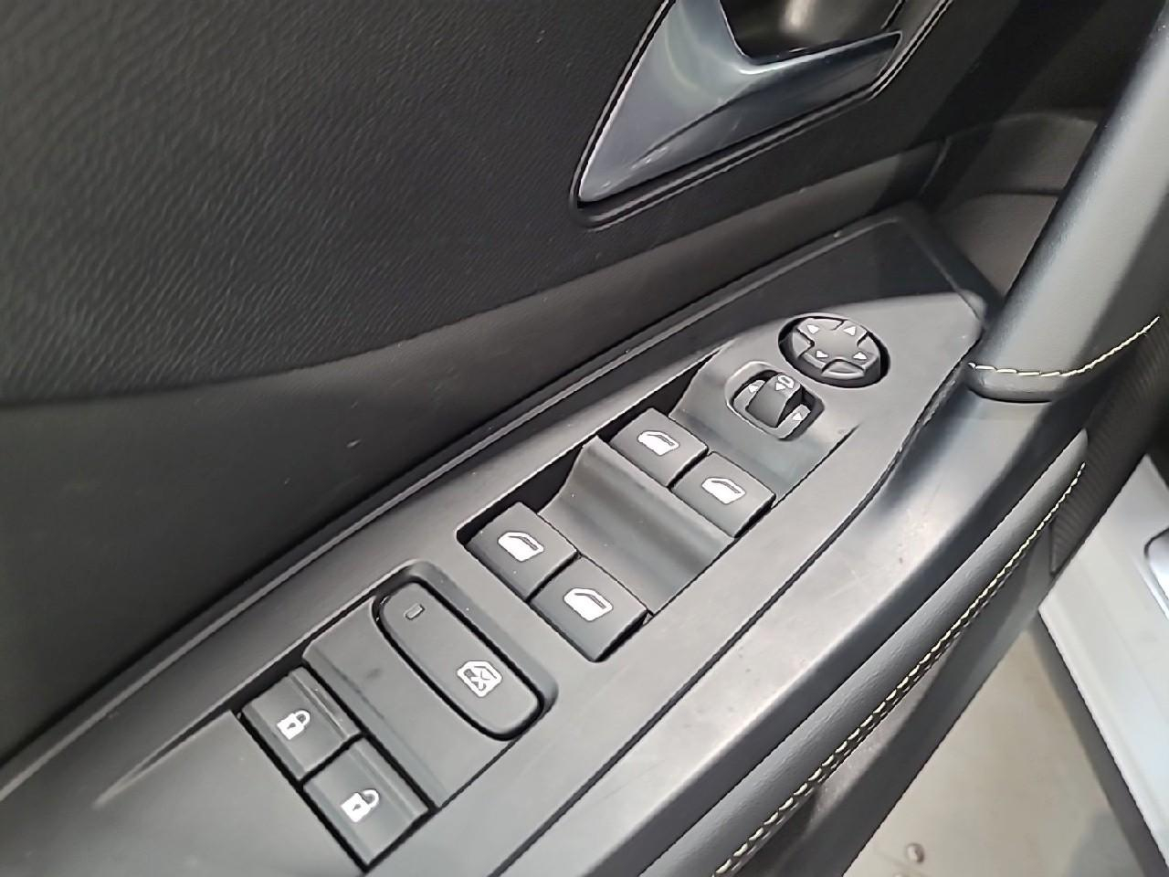 Peugeot 408 hybrid 136 e-dcs6 gt — photo 19