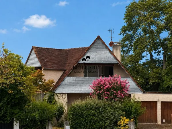 Maison 6 pièces 220 m²