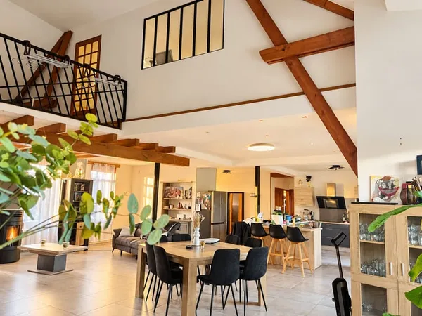 Proche Belgique - Maison de caractère rénovée, 240 m², 5 chambres, jardin plein sud - DPE B