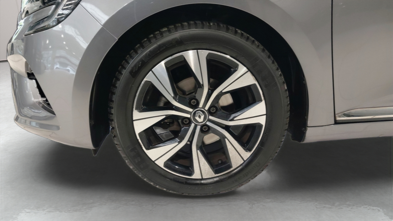 Renault Clio TCe 90 — photo 14