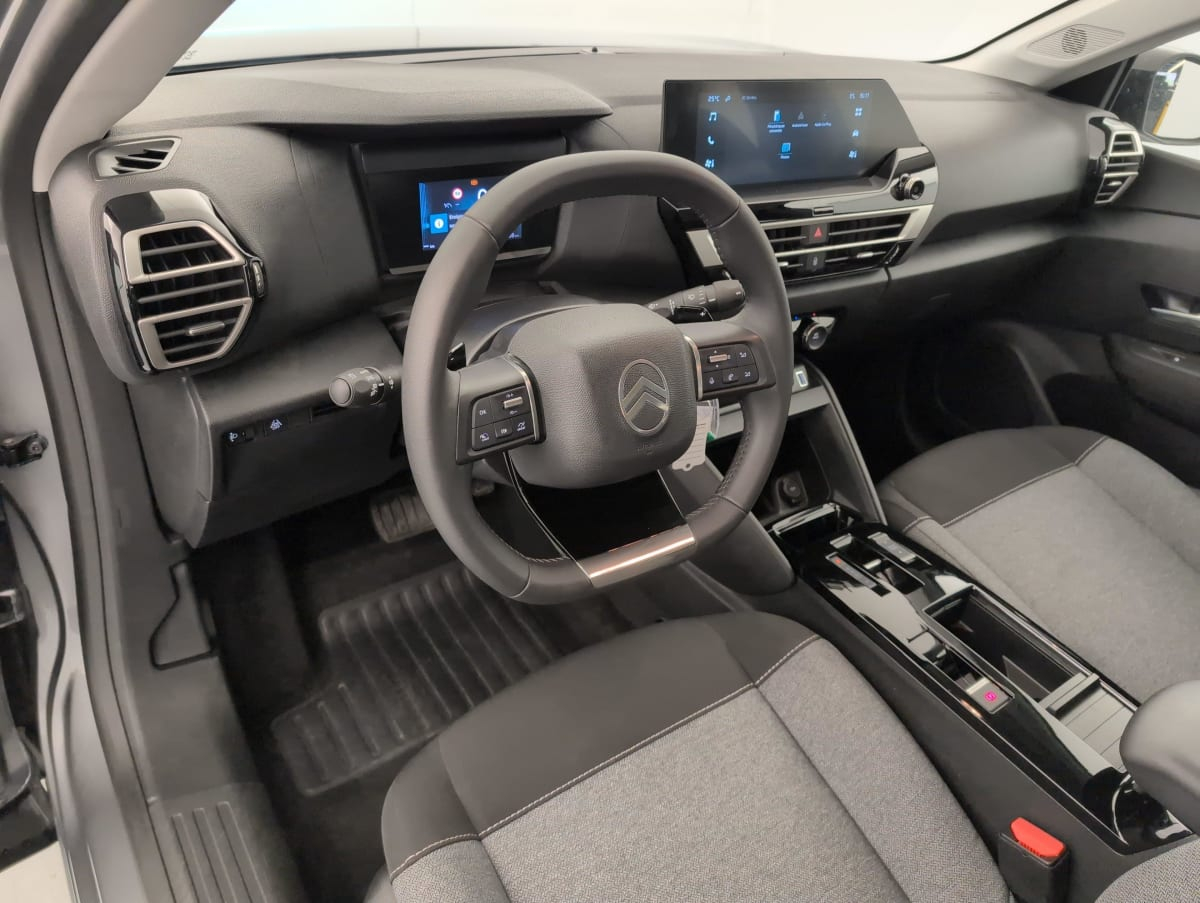 Citroën C4 — photo 15