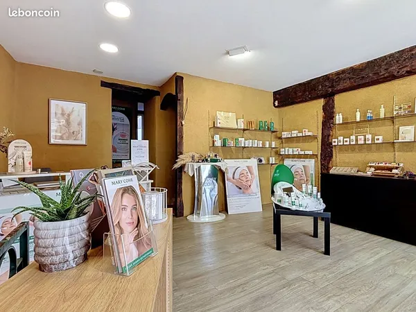 Local 50 m² Mordelles