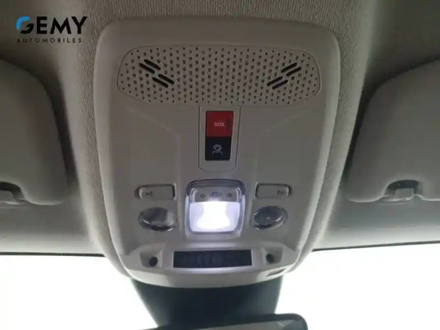 Citroën C4 e- 136 ch automatique — photo 75