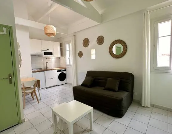 Studio 1 pièce 20 m²