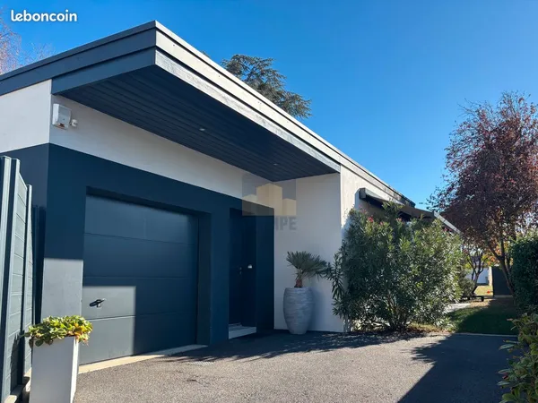 🏡 Maison récente de plain-pied - 101 m² - 3 chambres - Prestations haut de gamme