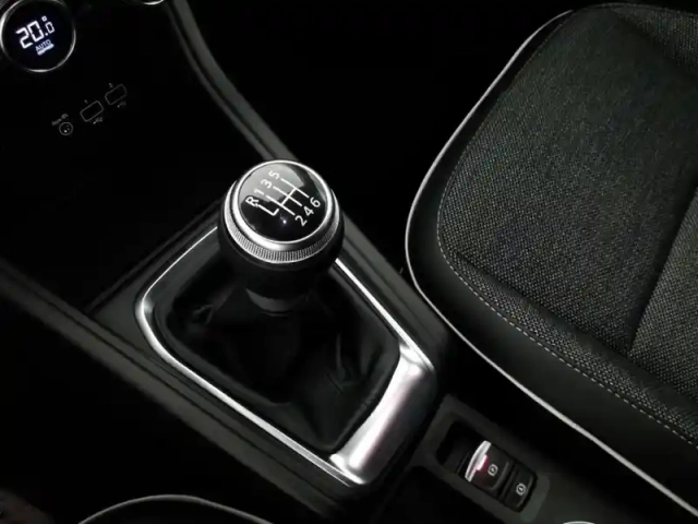 Renault Captur tce 90 techno — photo 24
