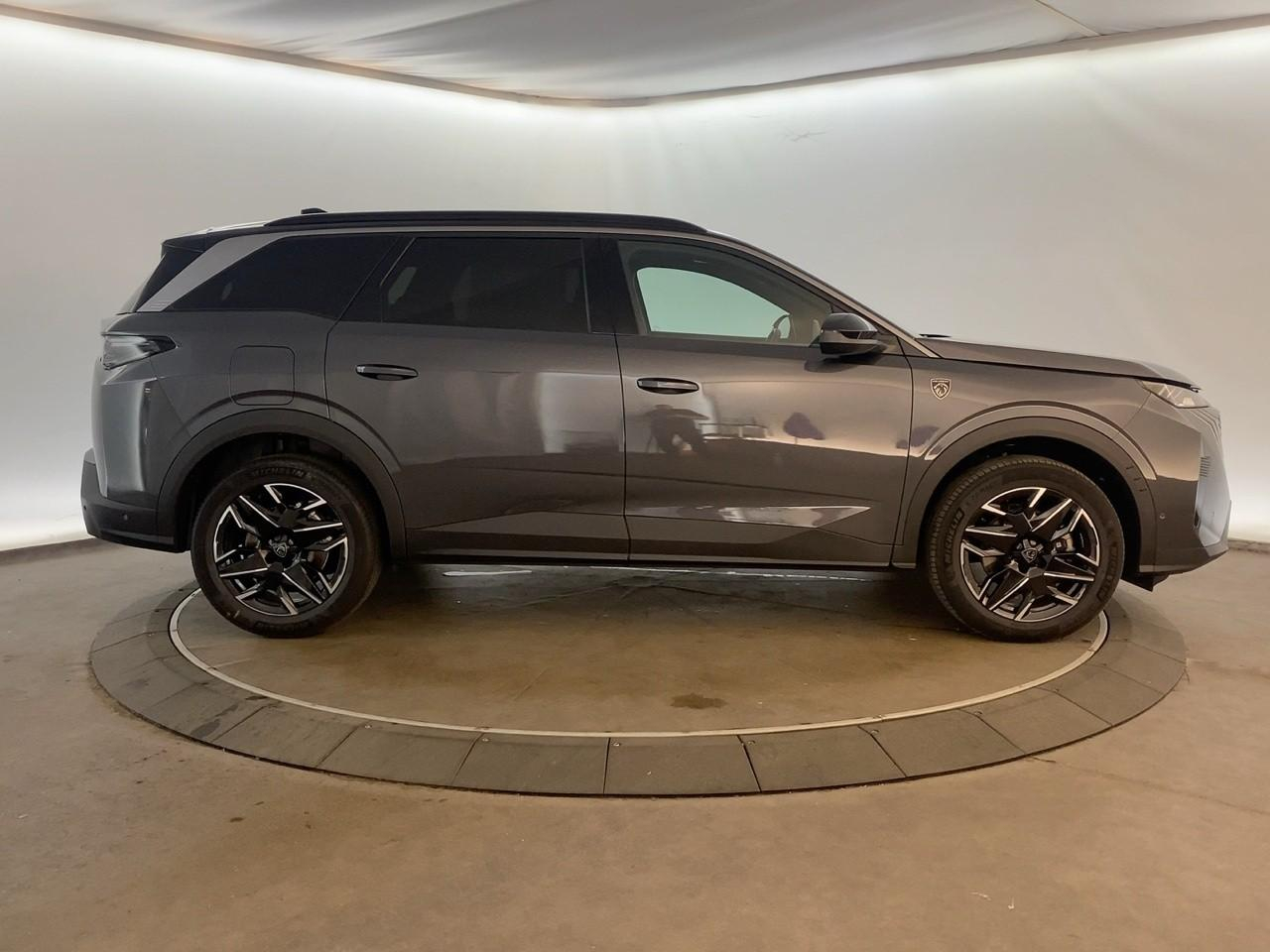 Peugeot 5008 hybrid 145 ch e-dcs6 gt — photo 4