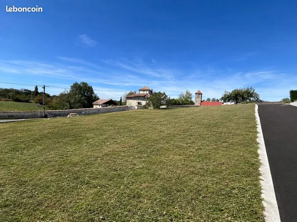 Terrain 580 m² Bourgoin-Jallieu