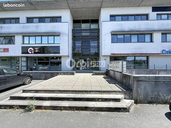 Bureau 120 m²
