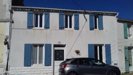 Grande maison avec cour