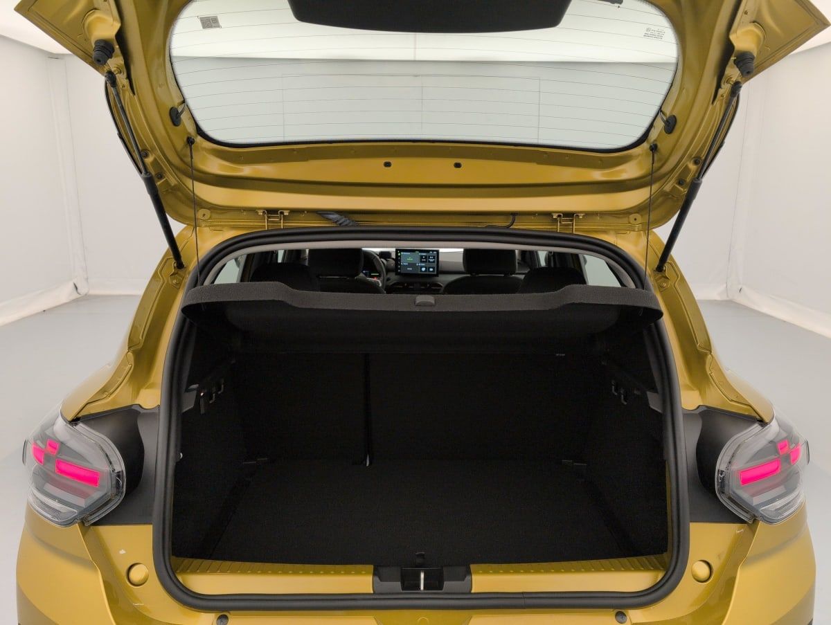 Dacia Sandero — photo 11