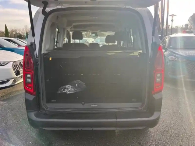 Citroën Berlingo e- taille m 136 ch 54 kwh — photo 6