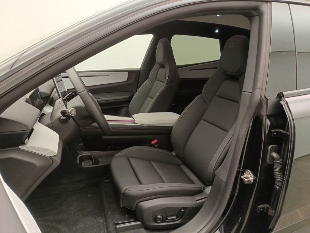 Polestar 4 — photo 6