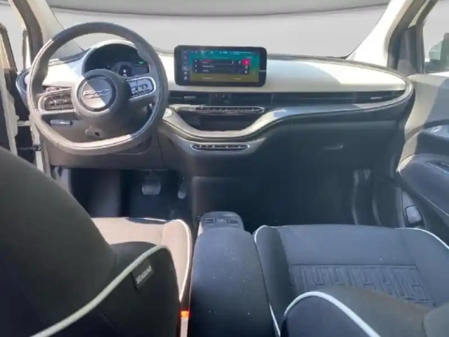 Fiat 500 e 118ch pack confort my23 — photo 23