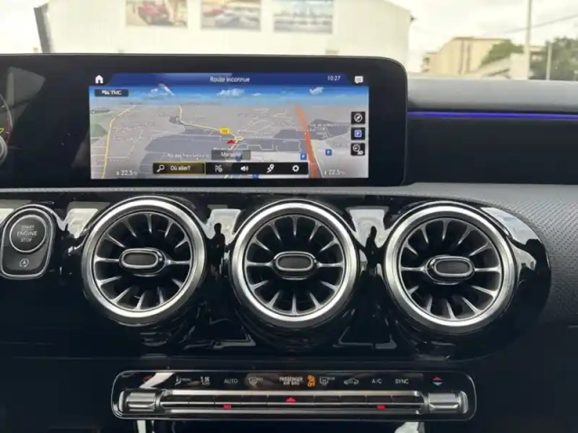 Mercedes Classe A 200 amg line — photo 13