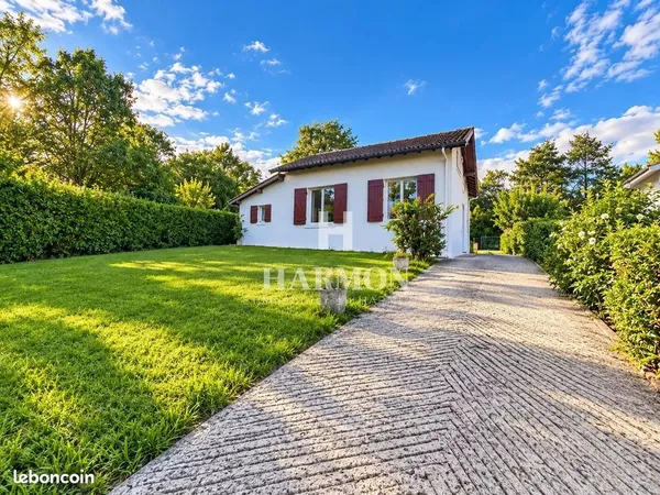 Propriété 3 pièces 70 m²
