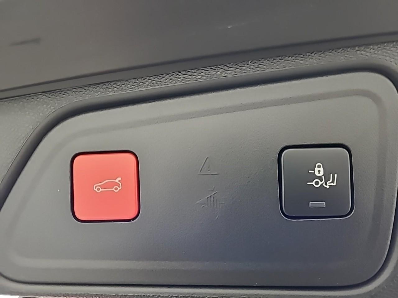 Peugeot 3008 hybrid 225 e-eat8 gt — photo 20