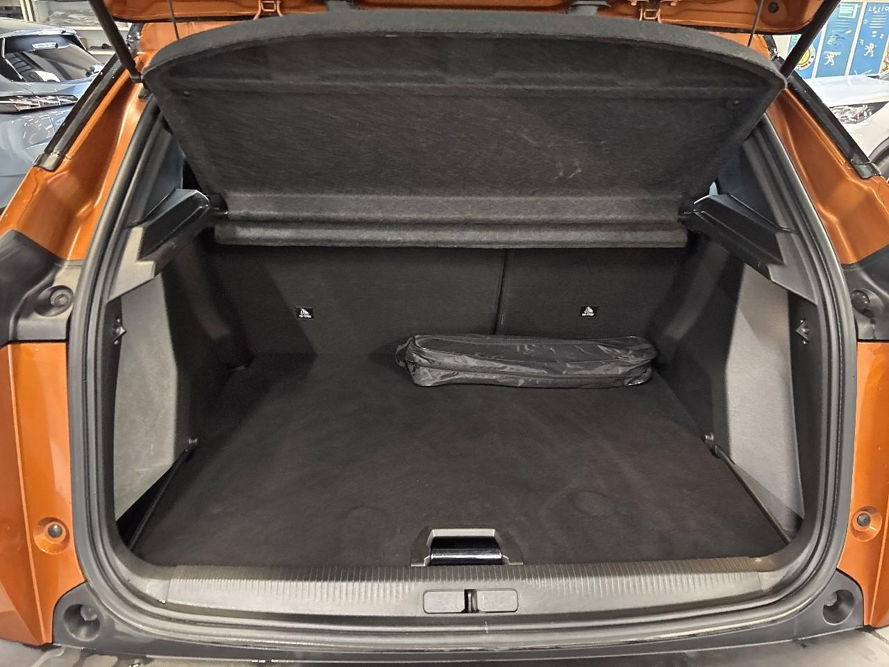 Peugeot 2008 puretech 130 s&s bvm6 gt — photo 6