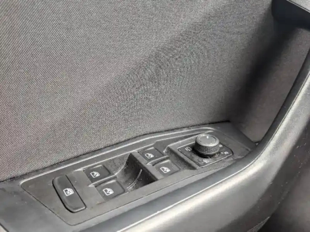 Volkswagen T-Roc 2.0 tdi 150ch life plus dsg7 — photo 8