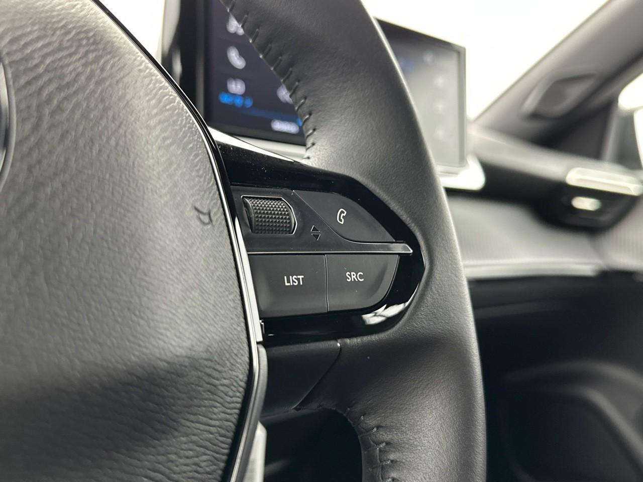 Peugeot 2008 100 s&s bvm6 style — photo 18